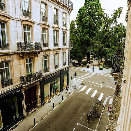 Le St Amour Elegant 2 Chambres *Wifi/Super Centre* เบอซองซง ภายนอก รูปภาพ